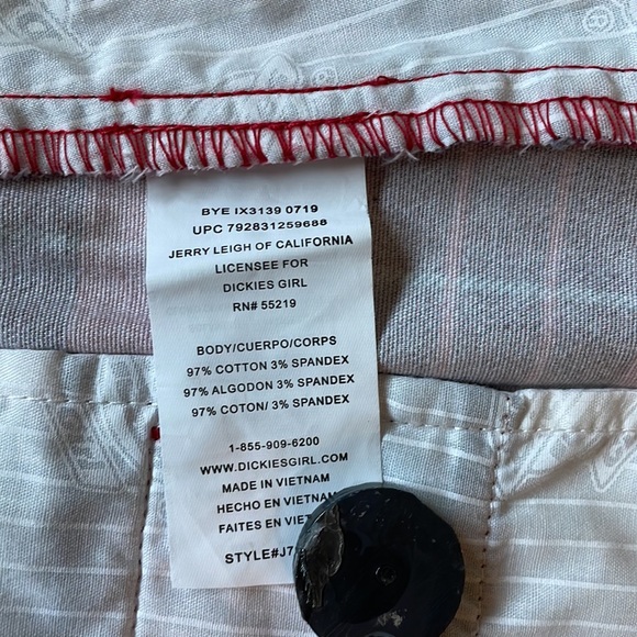 Dickies Juniors skirt size 3,checkered red and black,for women - Picture 8 of 8